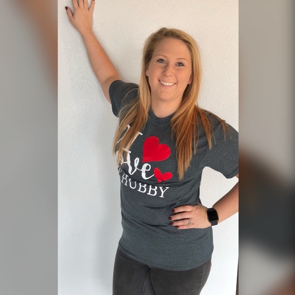 I Love My Hubby Graphic Tee - Picture 2 of 4